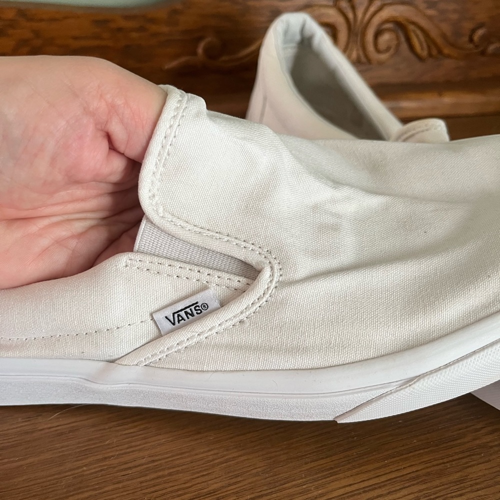 Vans solid white canvas